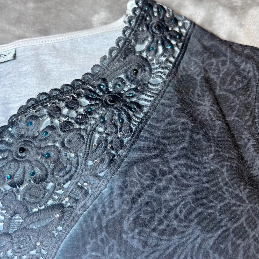 Catherines Tunic Top Womens 0X Multicolor Paisley Embellished V Neck Long Sleeve - Picture 5 of 11